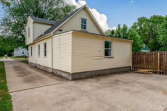 210 McKinley Avenue, Beloit, WI 53511