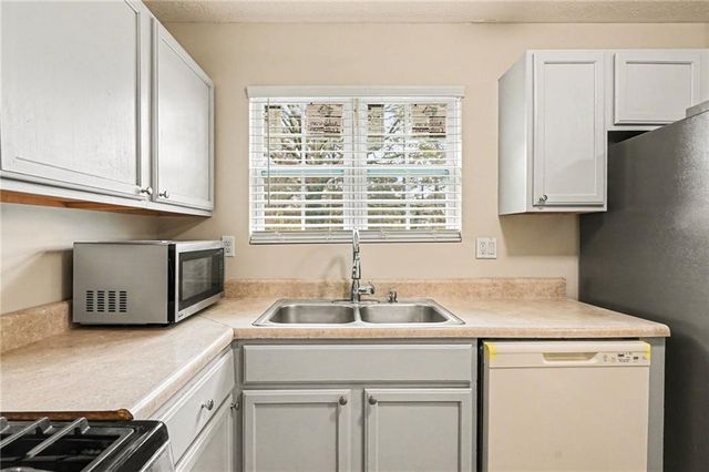 1914 Taffeta Trail, Lithonia, GA 30058