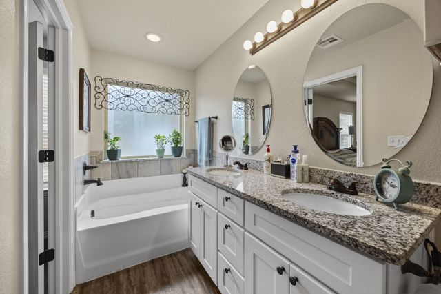 107 Fountain Meadows, Pottsboro, TX 75076