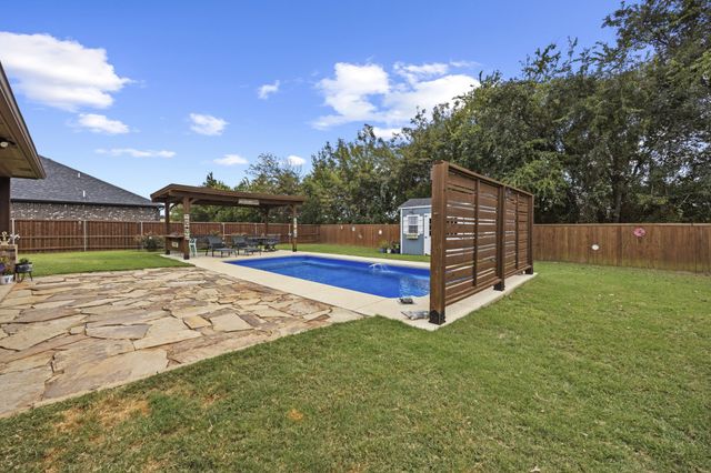 107 Fountain Meadows, Pottsboro, TX 75076