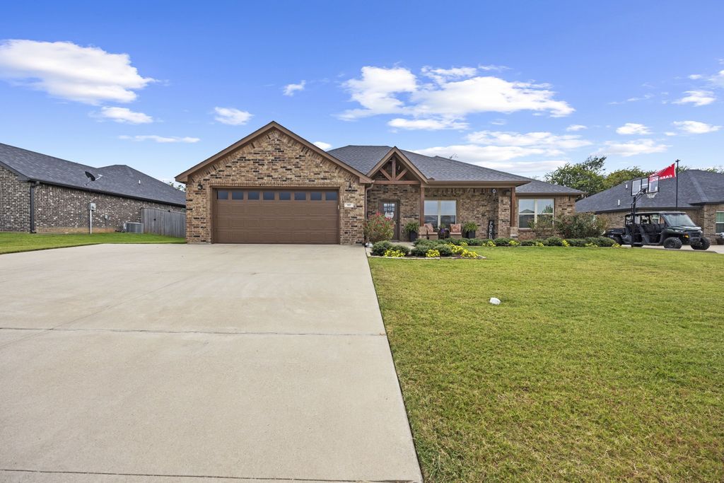 107 Fountain Meadows, Pottsboro, TX 75076