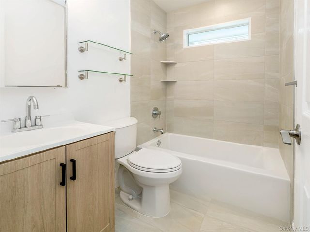42 Firwood Road B, Port Washington, NY 11050