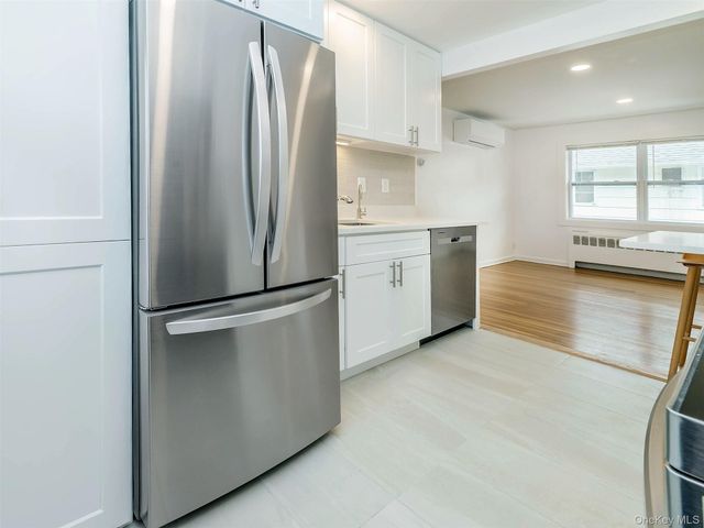 42 Firwood Road B, Port Washington, NY 11050