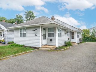 42 Firwood Road B, Port Washington, NY 11050