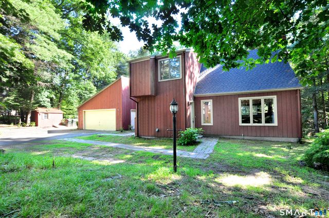 11 Fawn Drive, Granby, CT 06035