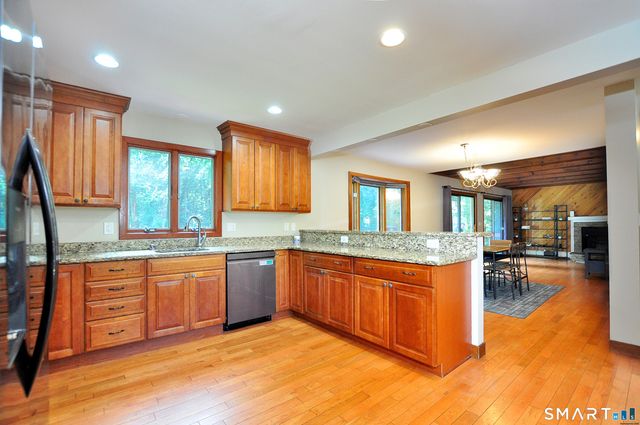 11 Fawn Drive, Granby, CT 06035
