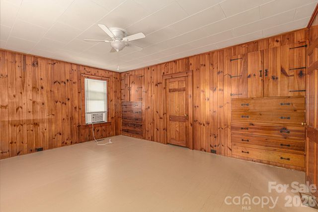 46 Gilkey Street, Marion, NC 28752