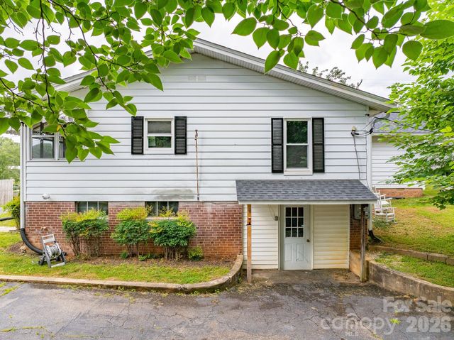 46 Gilkey Street, Marion, NC 28752