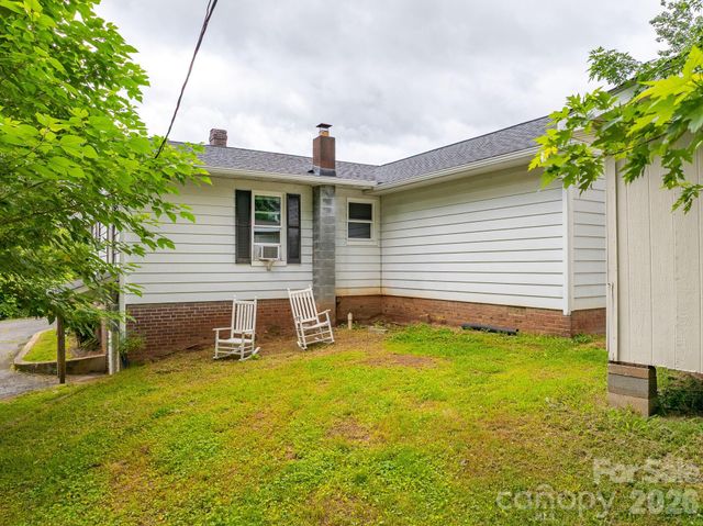 46 Gilkey Street, Marion, NC 28752