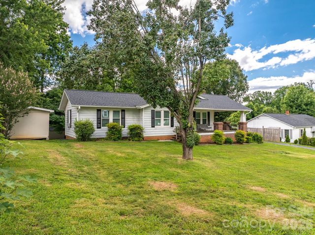 46 Gilkey Street, Marion, NC 28752