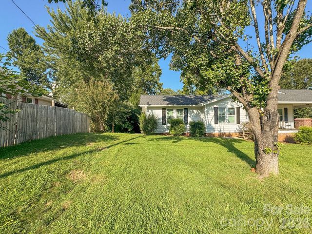 46 Gilkey Street, Marion, NC 28752