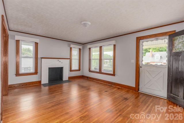 46 Gilkey Street, Marion, NC 28752