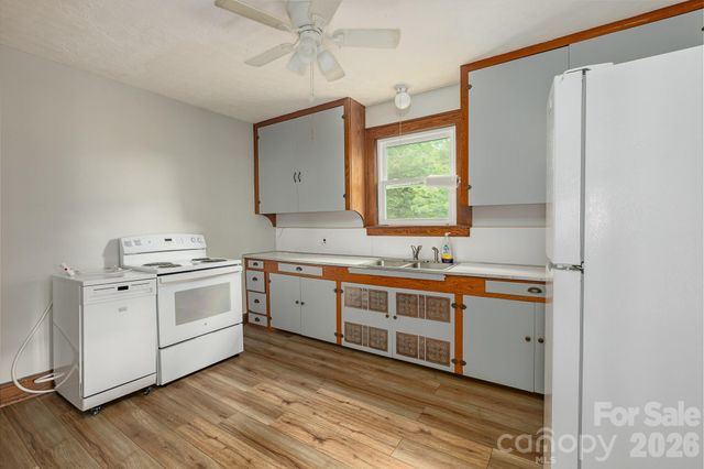 46 Gilkey Street, Marion, NC 28752