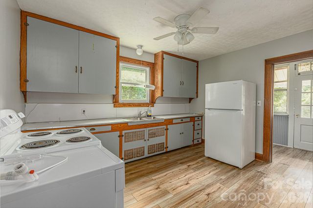 46 Gilkey Street, Marion, NC 28752