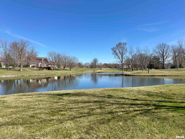 112 Lonergan Lane, Jacksonville, IL 62650