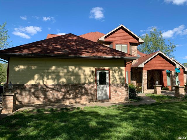 112 Lonergan Lane, Jacksonville, IL 62650