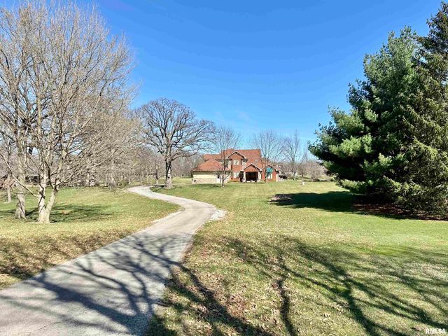 112 Lonergan Lane, Jacksonville, IL 62650