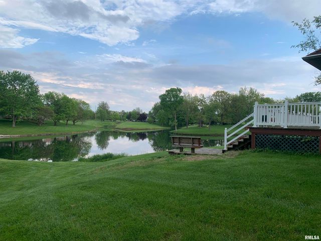 112 Lonergan Lane, Jacksonville, IL 62650