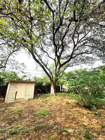 6327 Flint Rock, San Antonio, TX 78238