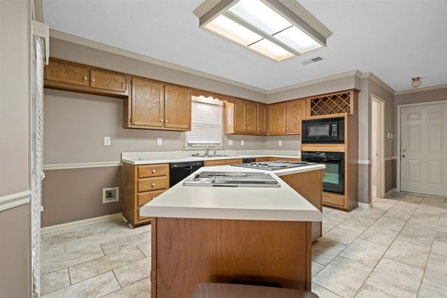 9403 SHADOW RIDGE CV, Cordova, TN 38016