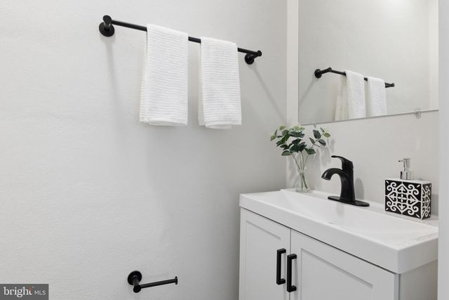 21 W PALL MALL ST, Winchester, VA 22601