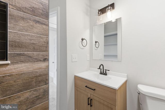 21 W PALL MALL ST, Winchester, VA 22601