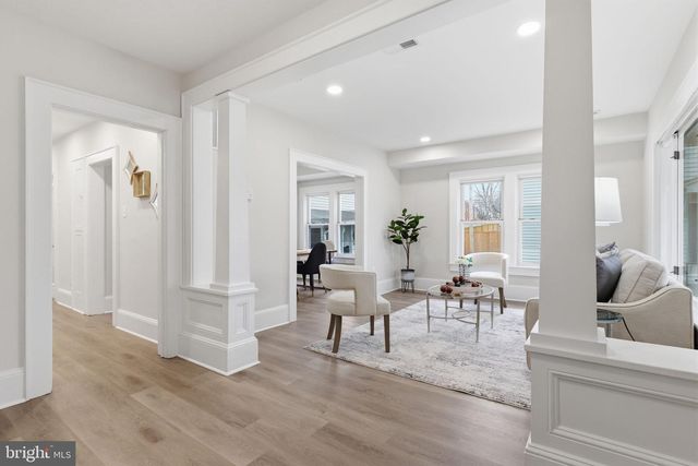 21 W PALL MALL ST, Winchester, VA 22601