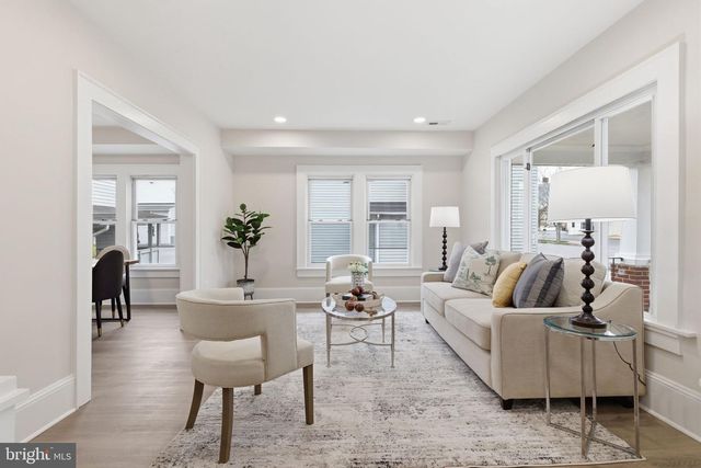 21 W PALL MALL ST, Winchester, VA 22601