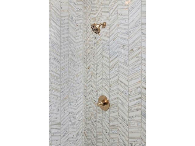 2866 S Machbeuf Ct, Denver, CO 80236