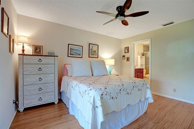 7673 Tahiti Lane 202, Lake Worth, FL 33467