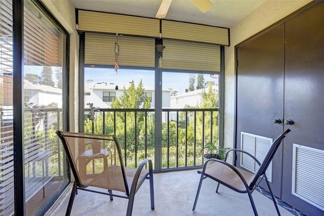 7673 Tahiti Lane 202, Lake Worth, FL 33467