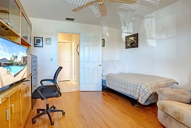 7673 Tahiti Lane 202, Lake Worth, FL 33467