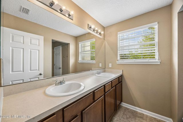 417 ADELAIDE Drive, St. Johns, FL 32259