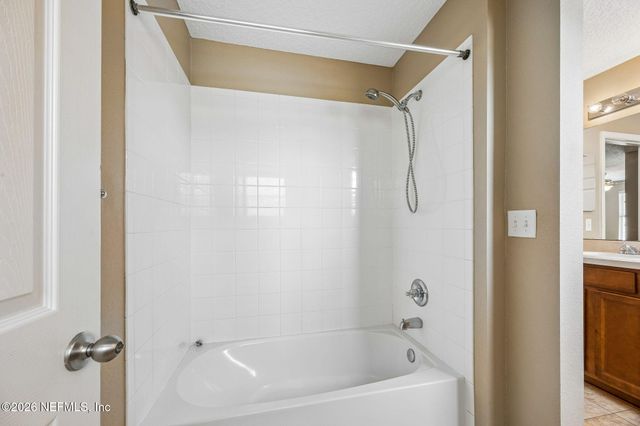 417 ADELAIDE Drive, St. Johns, FL 32259
