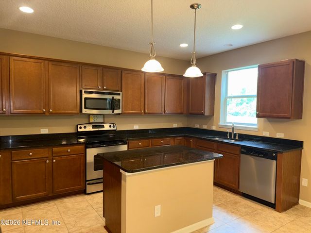 417 ADELAIDE Drive, St. Johns, FL 32259