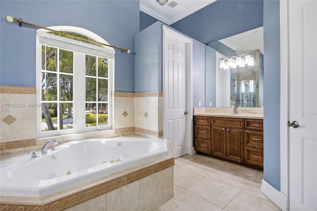 20401 SW 48th Pl, Southwest Ranches, FL 33332