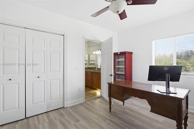 20401 SW 48th Pl, Southwest Ranches, FL 33332