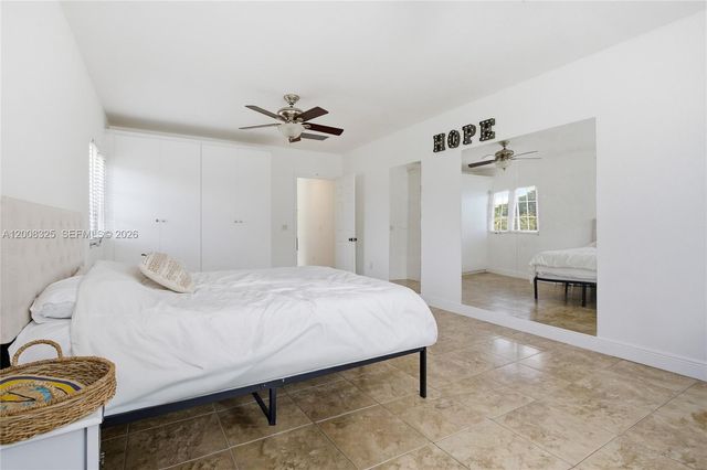 20401 SW 48th Pl, Southwest Ranches, FL 33332