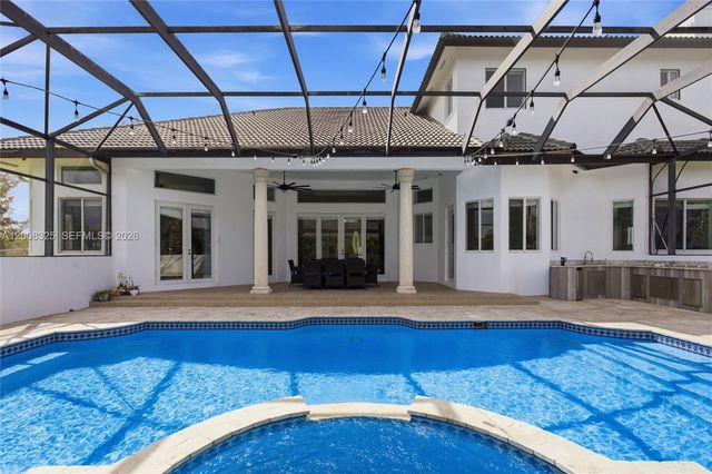 20401 SW 48th Pl, Southwest Ranches, FL 33332