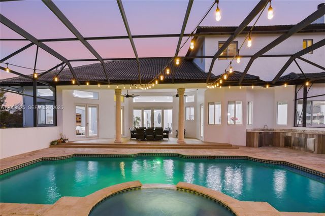 20401 SW 48th Pl, Southwest Ranches, FL 33332