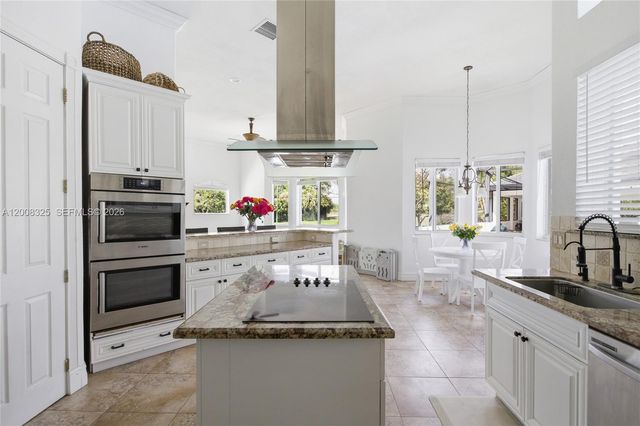 20401 SW 48th Pl, Southwest Ranches, FL 33332
