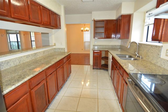 210 W Apollo Road, Garland, TX 75040