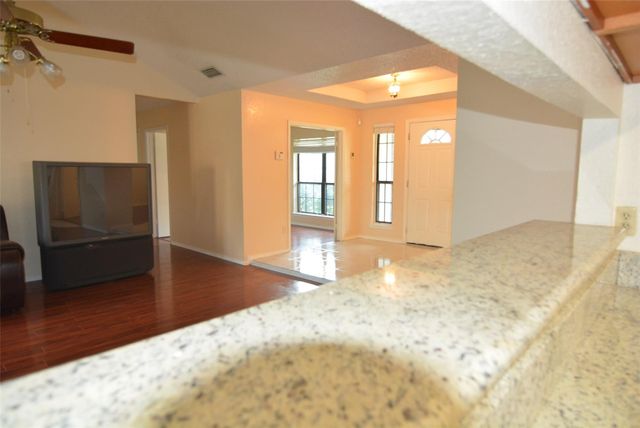 210 W Apollo Road, Garland, TX 75040