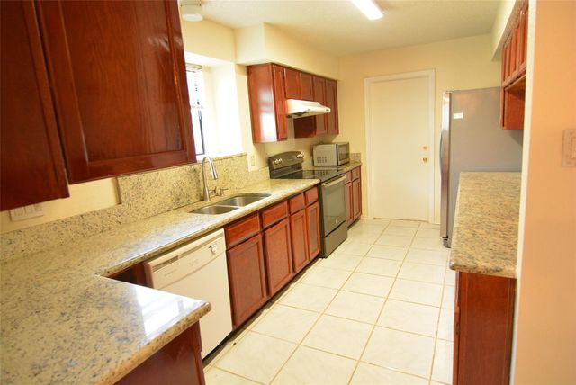 210 W Apollo Road, Garland, TX 75040