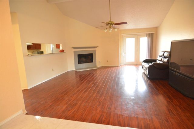 210 W Apollo Road, Garland, TX 75040