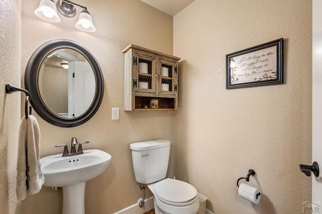 5644 Maggiano Pl, Pueblo, CO 81005