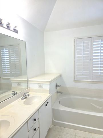 315 Plaza Del Sol Park, Houston, TX 77020
