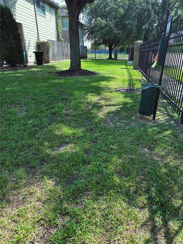 315 Plaza Del Sol Park, Houston, TX 77020