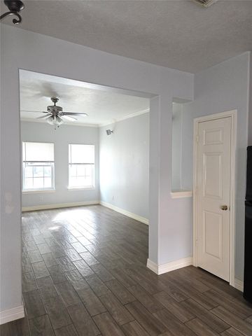 315 Plaza Del Sol Park, Houston, TX 77020