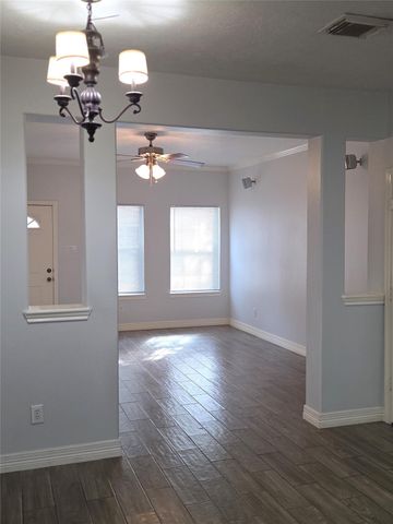315 Plaza Del Sol Park, Houston, TX 77020